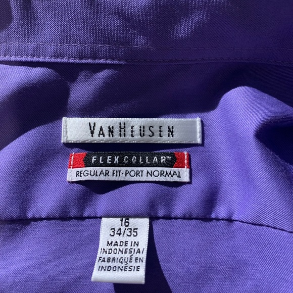 VanHeusen Men’s Dress Shirt (Sizes In Description). - Picture 2 of 3